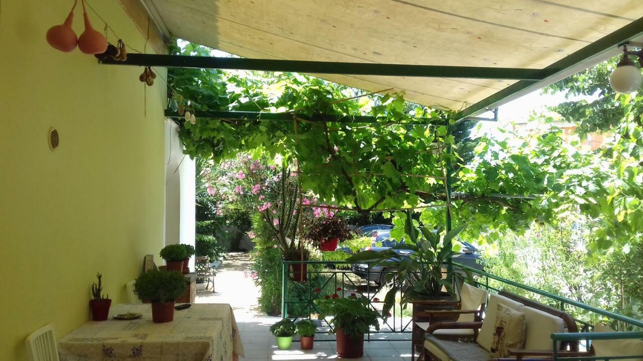 Lenia Studios Kalamítsi Екстериор снимка